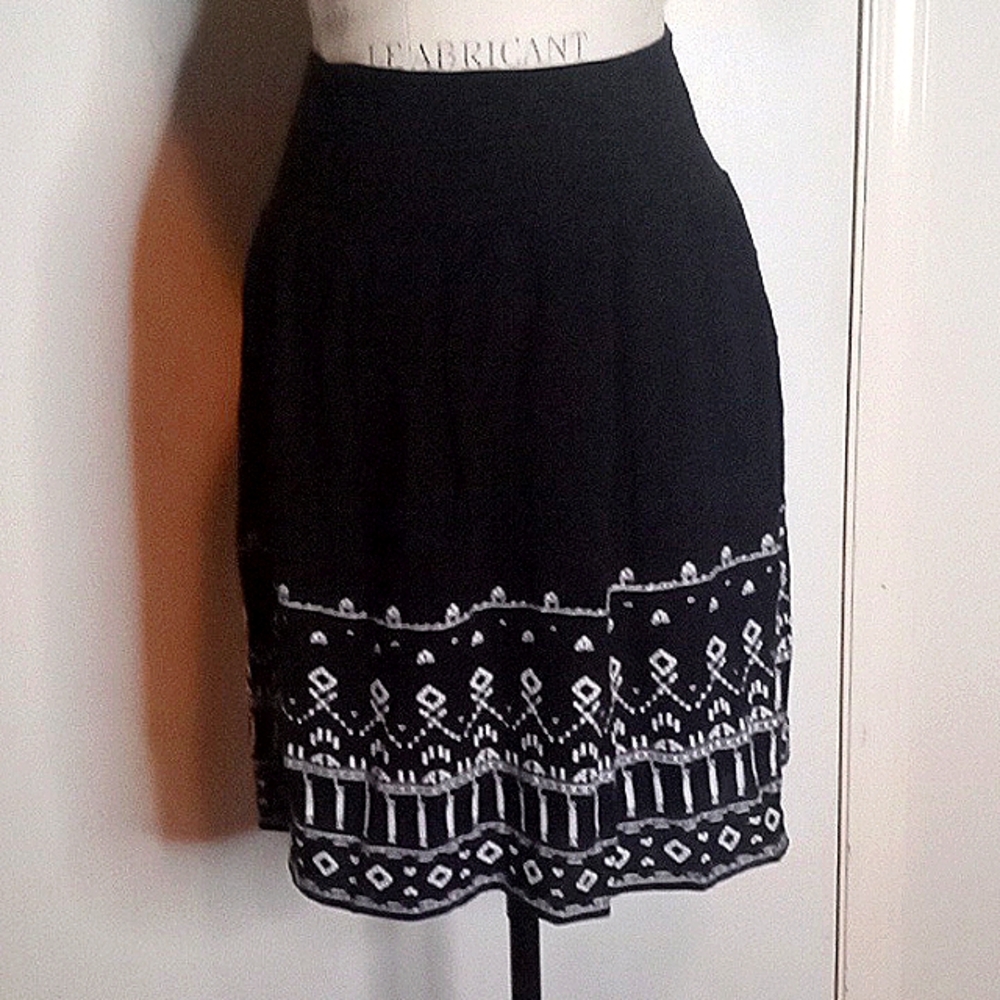Knox Rose Black Embroidered Skirt
